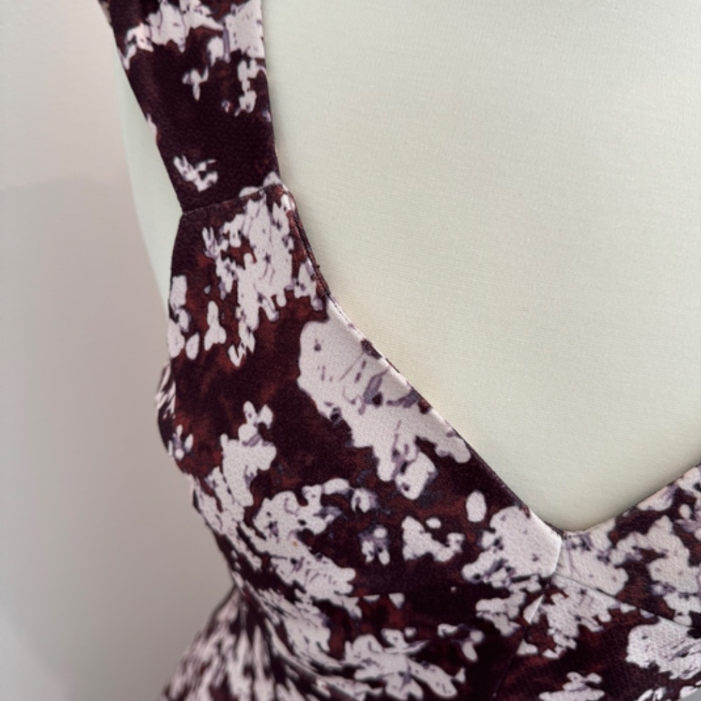 Burgundy & Cream McGinn Dress - Size 4 - Picture 7 of 9